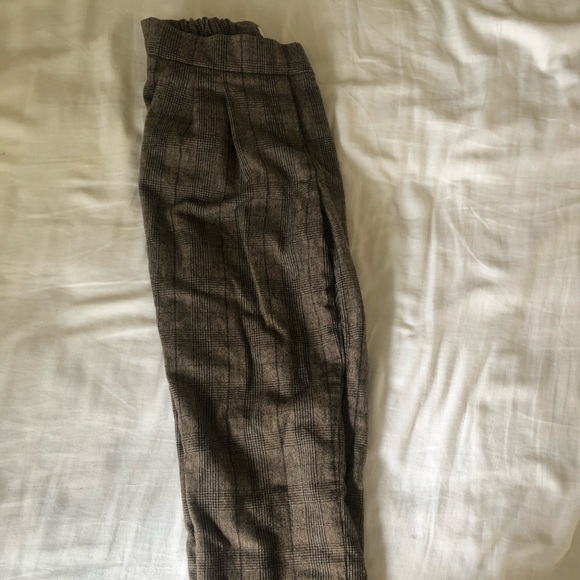 Aritzia Babaton Cohen Pant - Picture 2 of 9